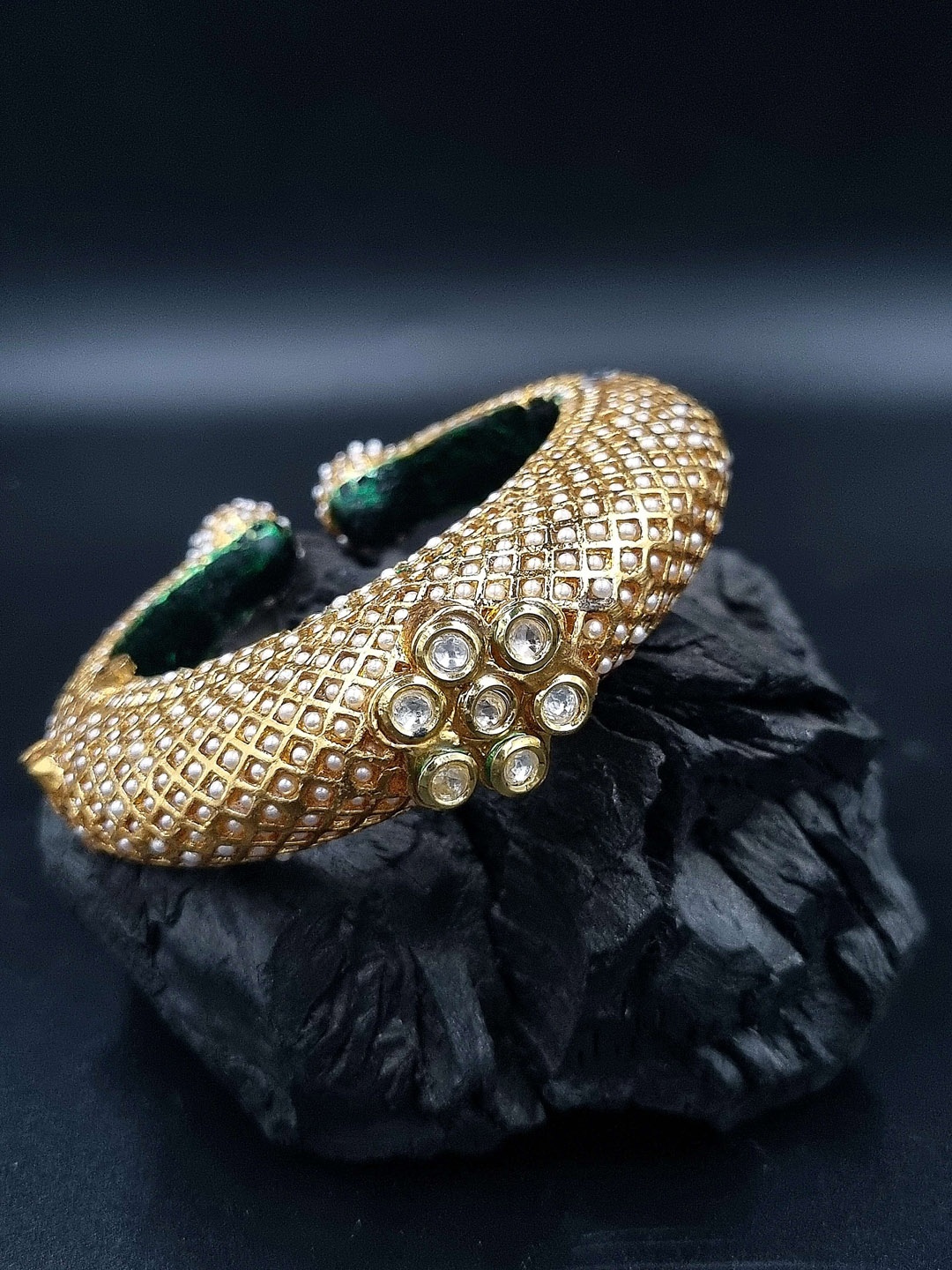 

Anouk Gold Plated Pearl Studded Ethnic Rajasthani Bangles, White