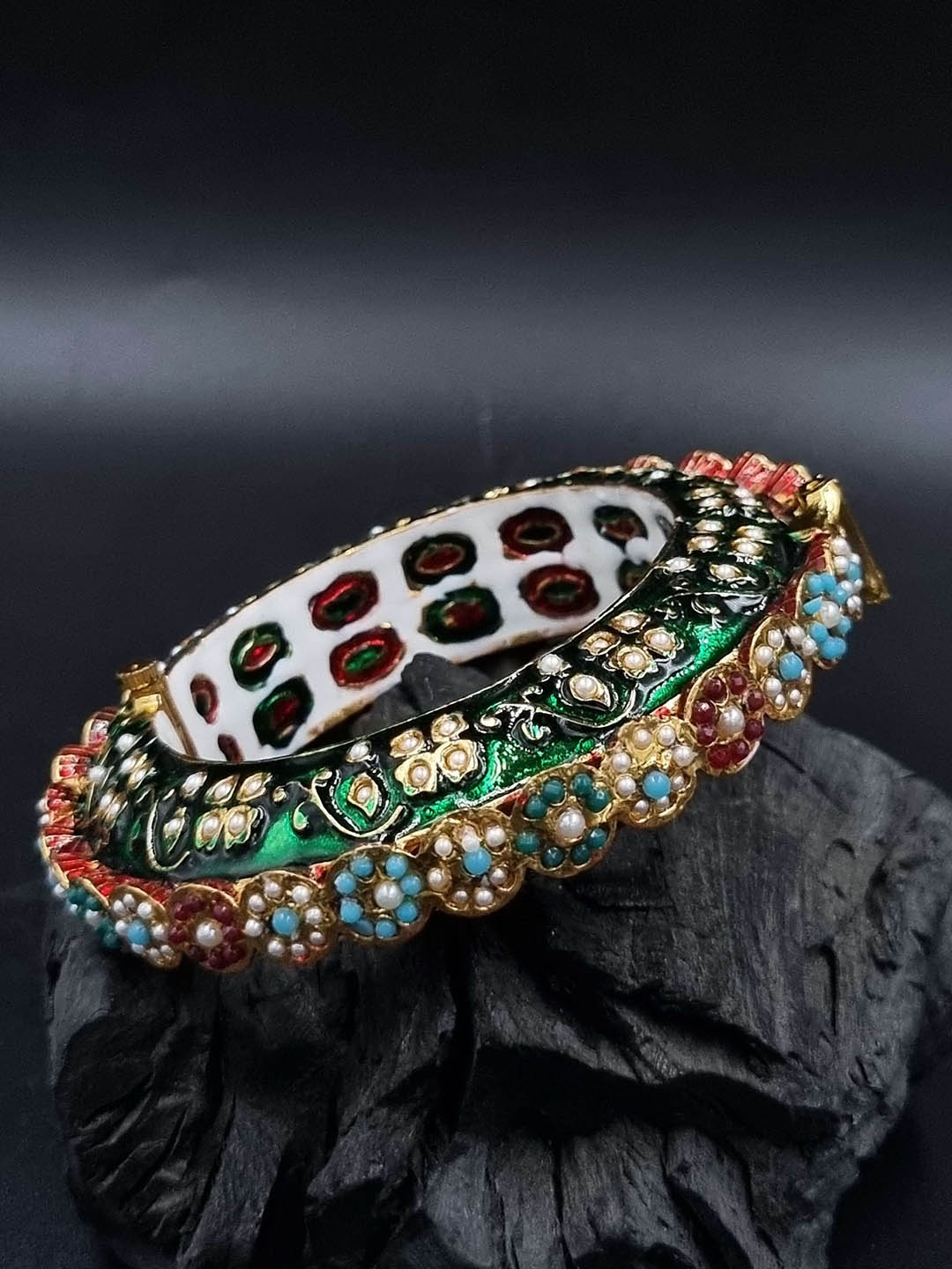 

Anouk Gold Plated Pearl Studded Ethnic Rajasthani Bangles, Green