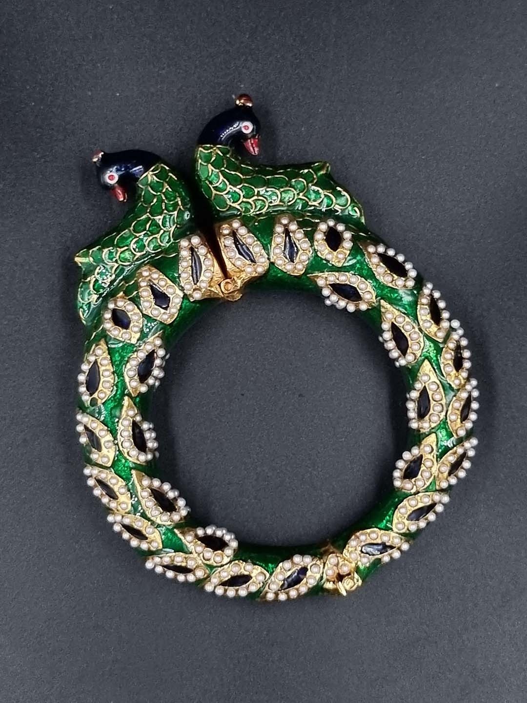 

Anouk Gold Plated Pearl Studded Ethnic Rajasthani Bangles, Green