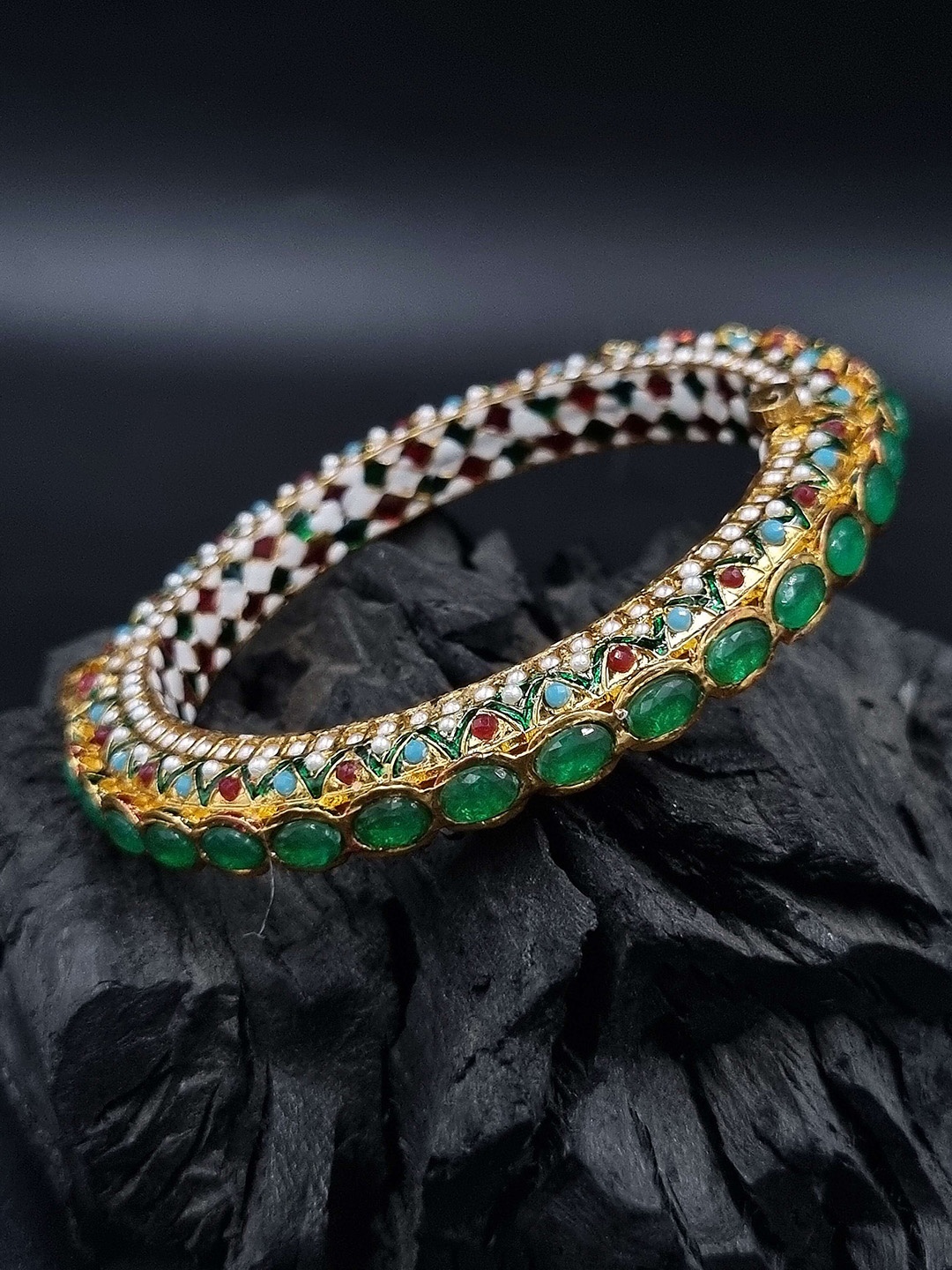 

Anouk Gold Plated Bead Studded Ethnic Rajasthani Bangles