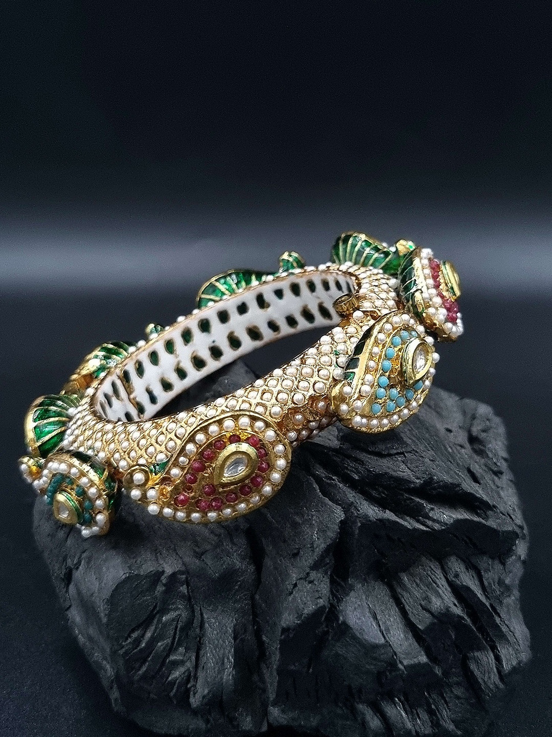 

Anouk Gold Plated Pearl Studded Ethnic Rajasthani Bangles, Green