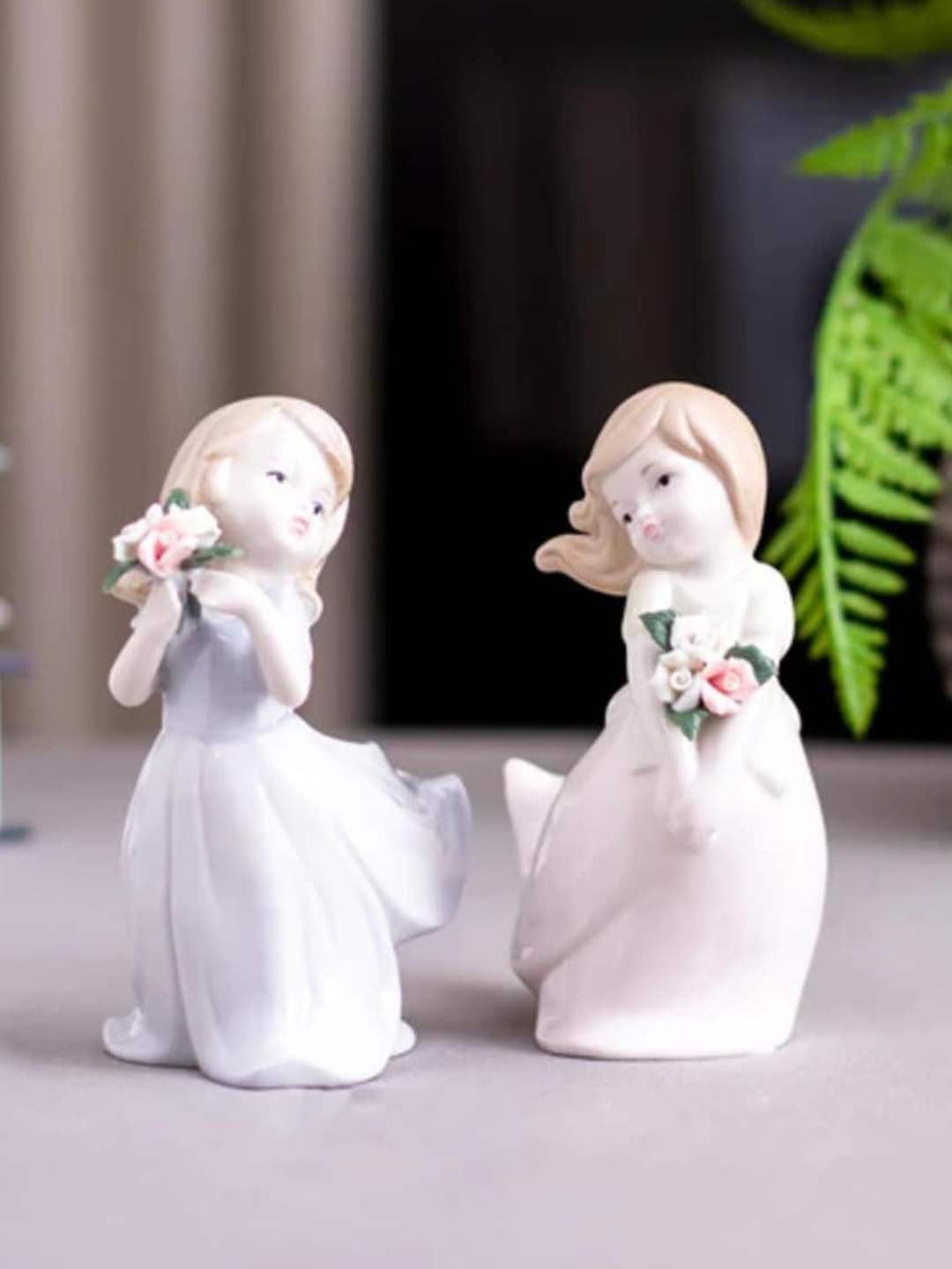 

THEDECORKART White Girl Figurine Showpiece