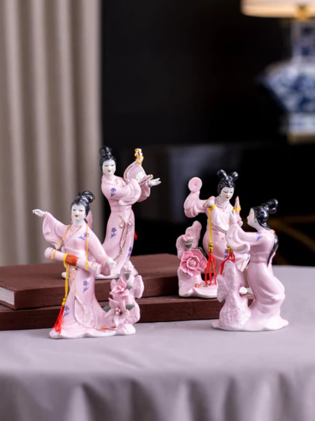 

THEDECORKART Pink Ladies Figurine Ceramic Showpiece