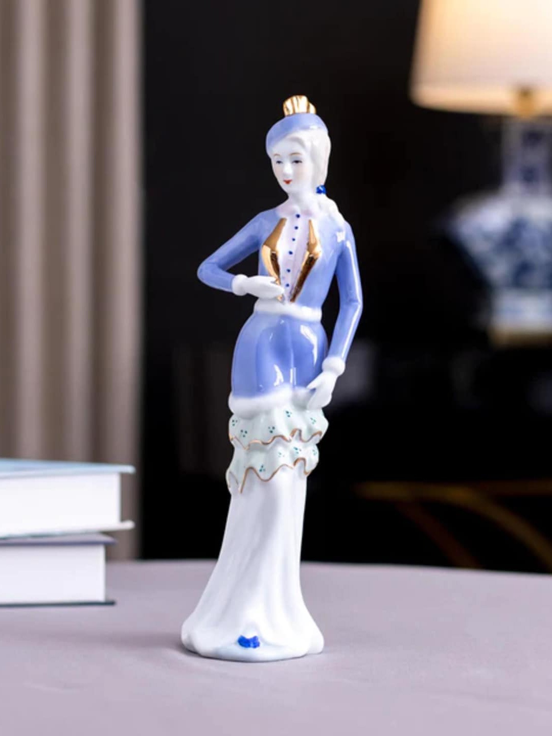 

THEDECORKART Blue & White Victorian Lady Figurine Showpiece