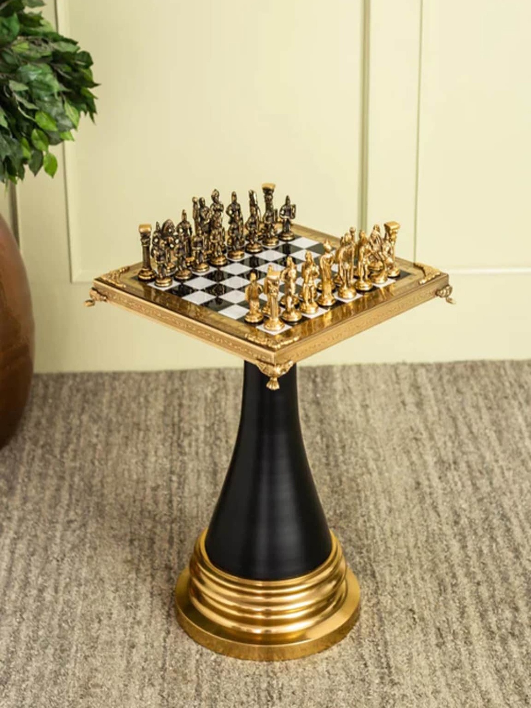 

THEDECORKART Black & Gold-Toned Ceramic Chess Curio Showpiece