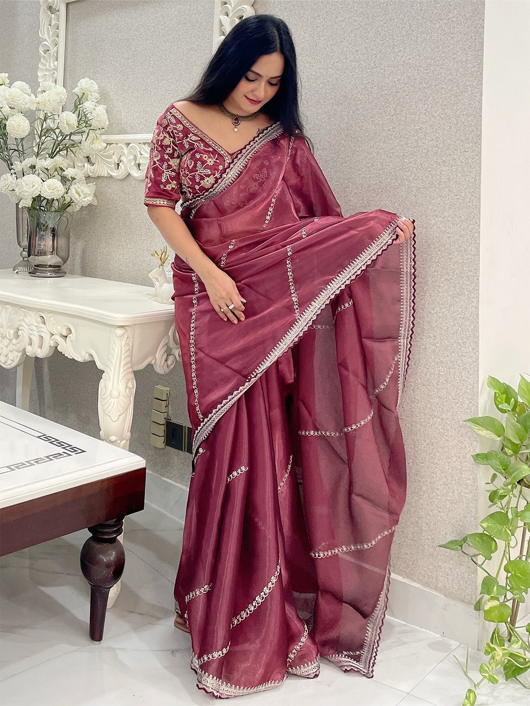 

Anouk Floral Embroidered Organza Saree, Rust