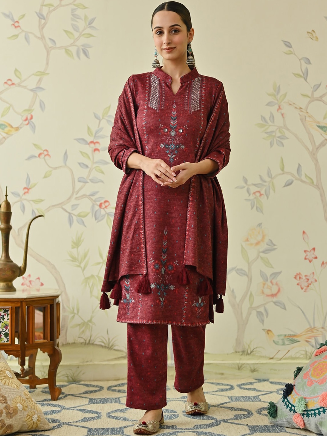 

Rustorange Floral Printed Mandarin Collar Sequinned Kurta with Trousers & Dupatta, Maroon