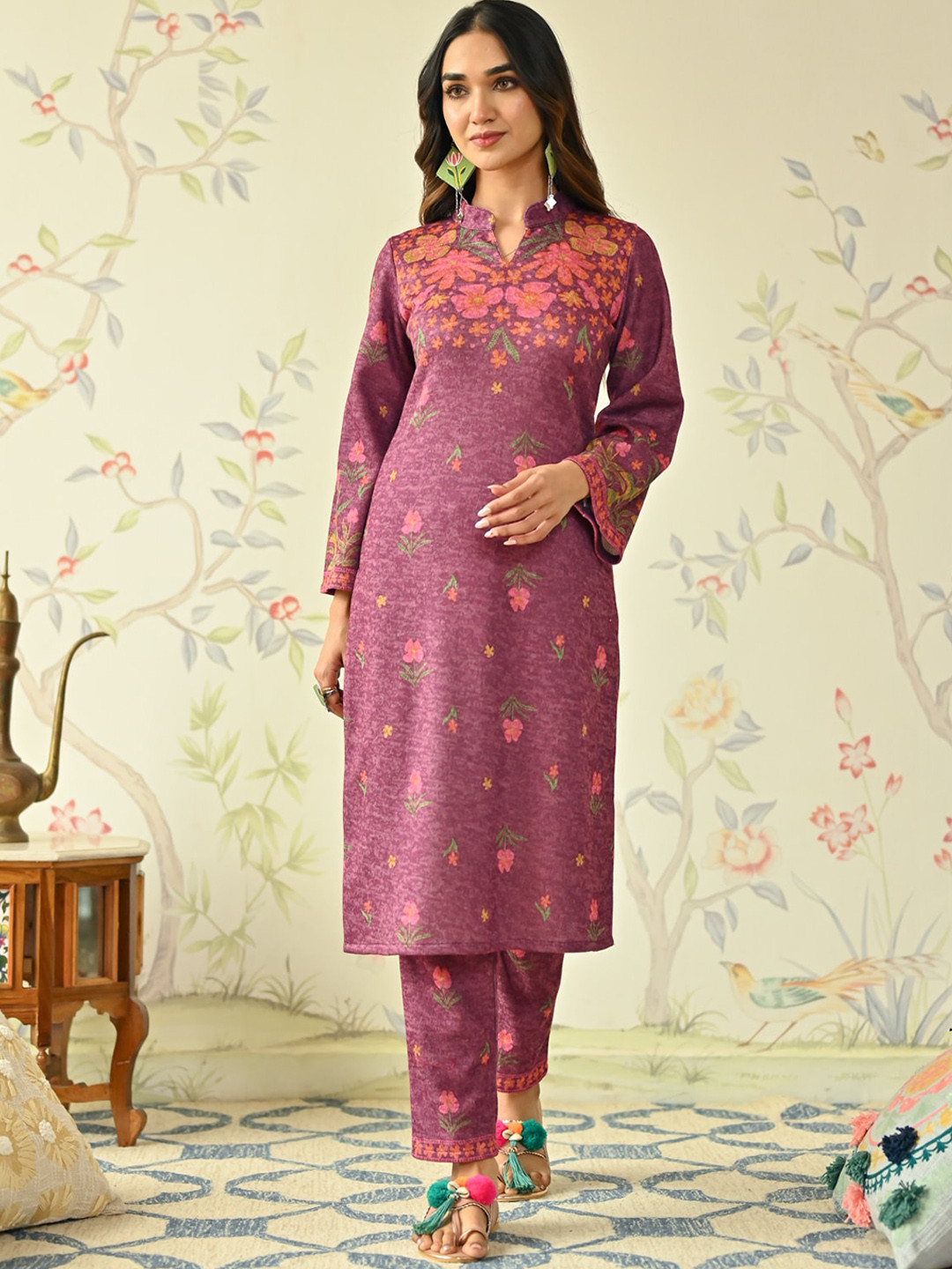 

Rustorange Floral Printed Mandarin Collar Kurta With Trousers, Pink