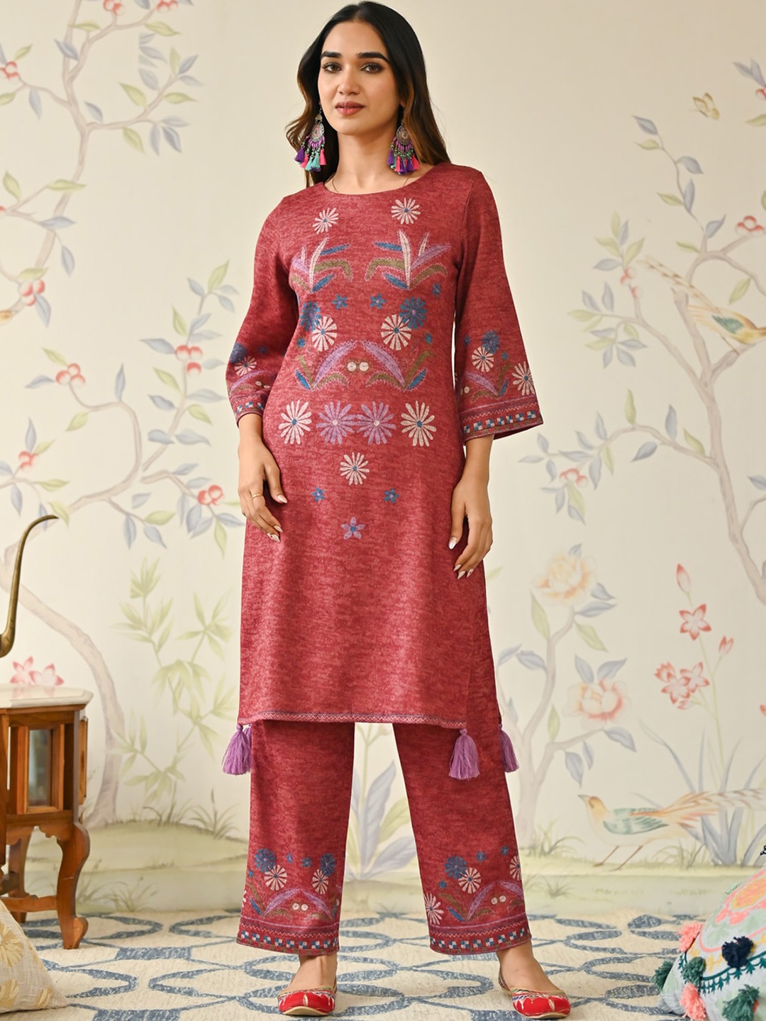 

Rustorange Floral Printed Straight Kurta With Trouser, Maroon