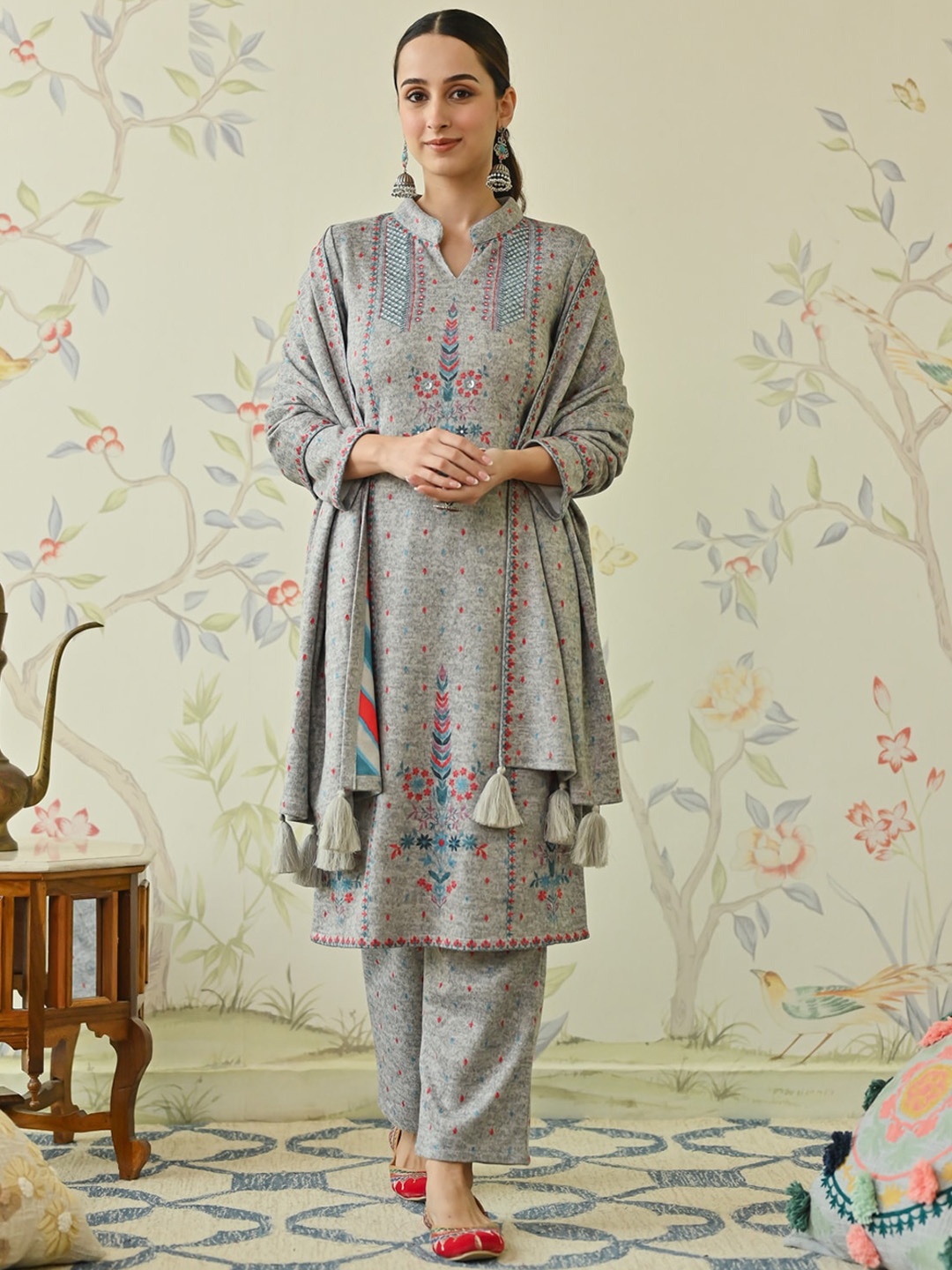 

Rustorange Floral Printed Mandarin Collar Sequinned Kurta with Trousers & Dupatta, Grey