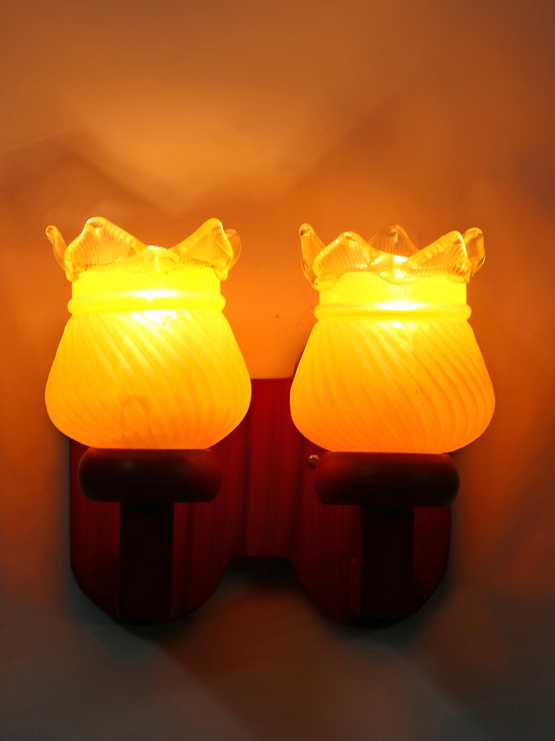 

Afast Yellow and White Glass Wall Lamp