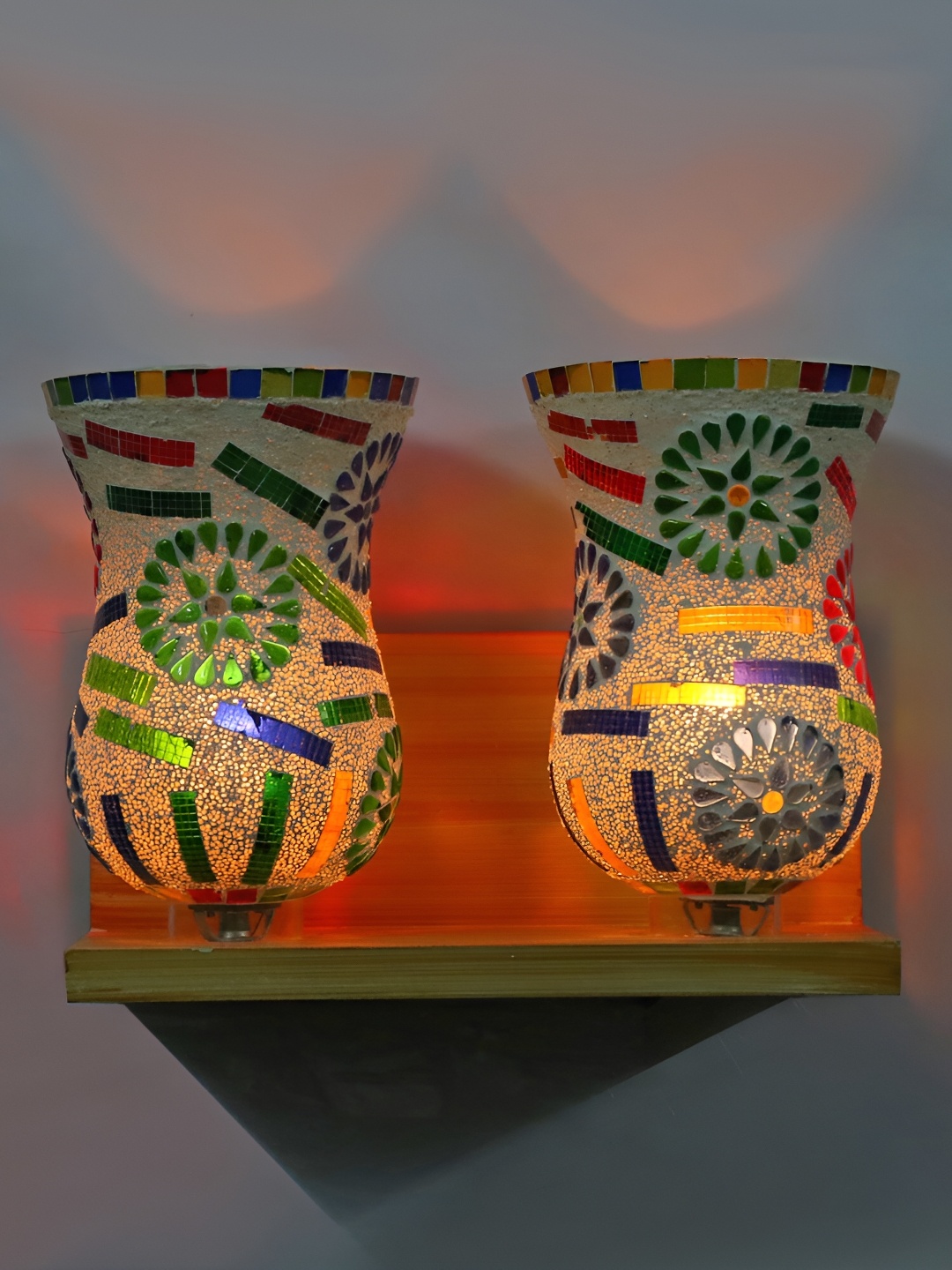 

Afast White and Green Glass Wall Lamp