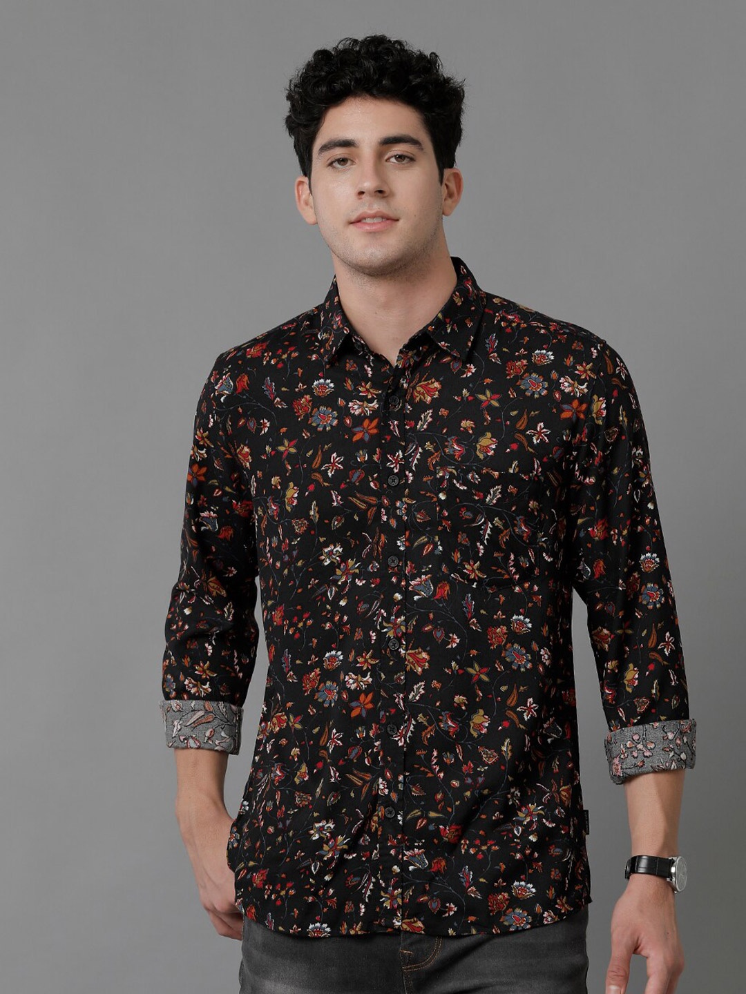 

Voi Jeans Floral Printed Classic Slim Fit Casual Shirt, Black