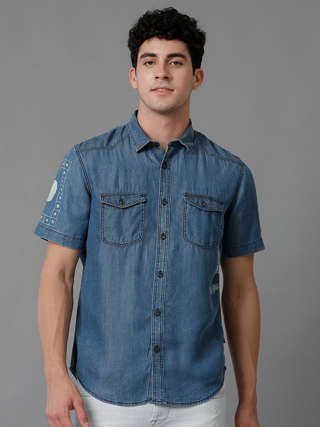 

Voi Jeans Classic Cotton Casual Shirt, Blue