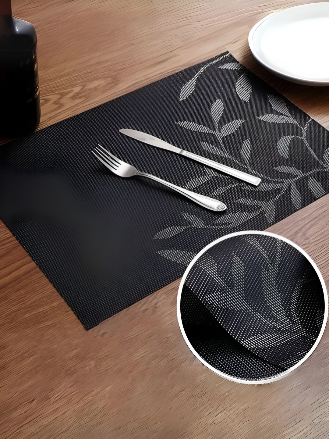 

YELONA Black 6 Pieces Floral Anti-Slip Table Placemats