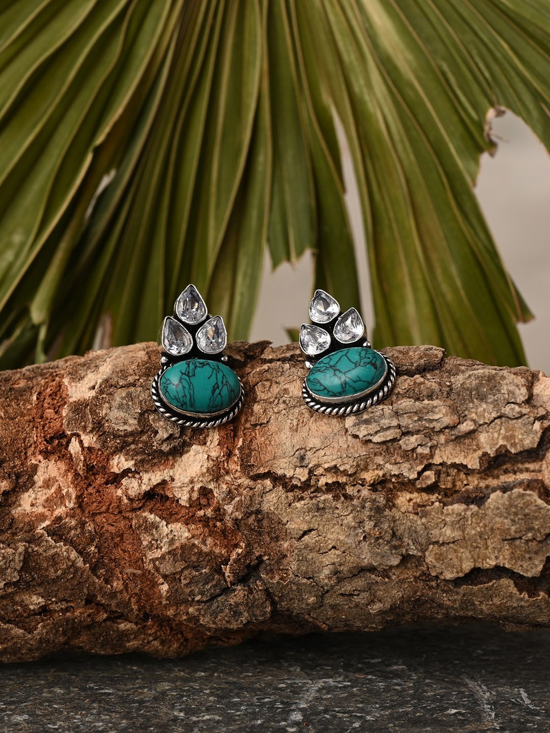 

VENI Silver-Plated Studded Studs