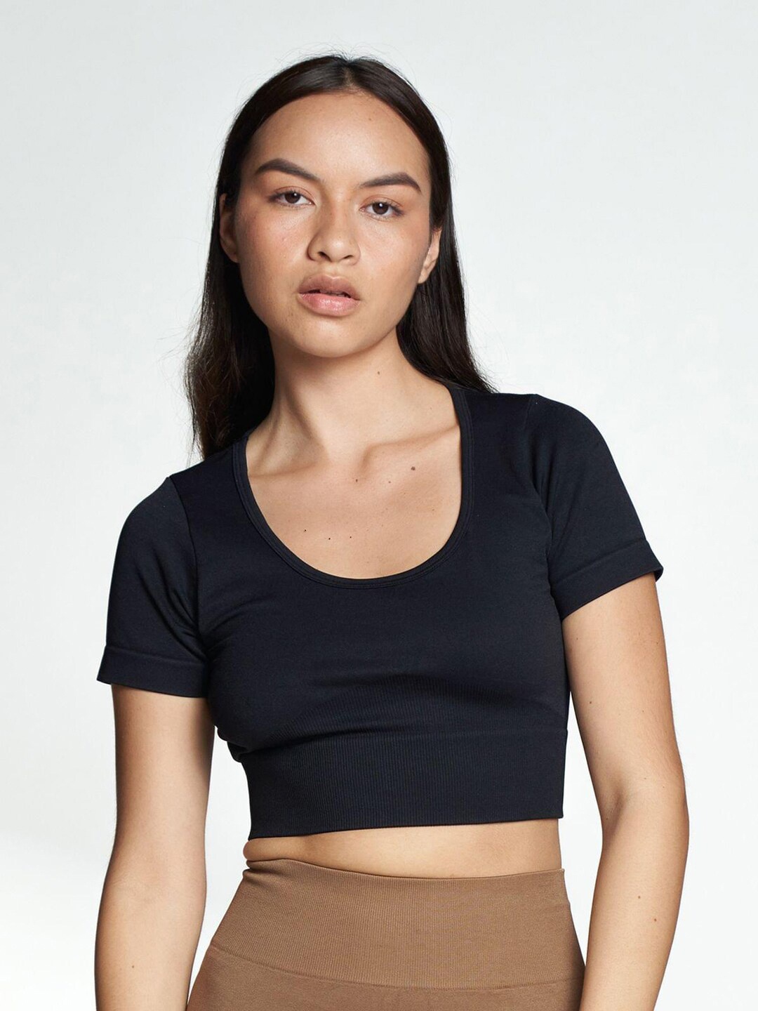 

Koovs Scoop Neck Fitted Crop Top, Black