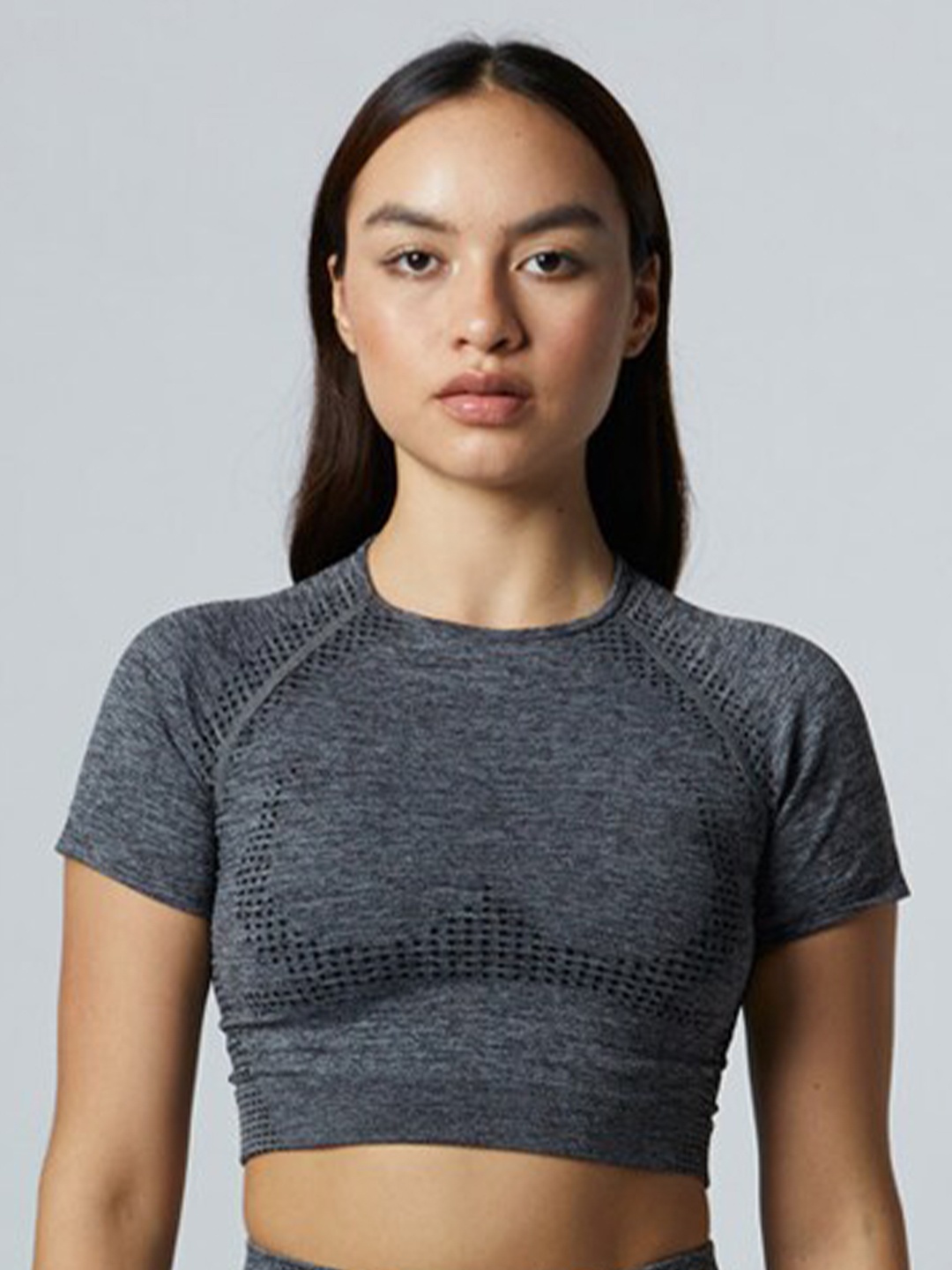 

Koovs Fitted Raglan Sleeves Sports Crop Top, Grey