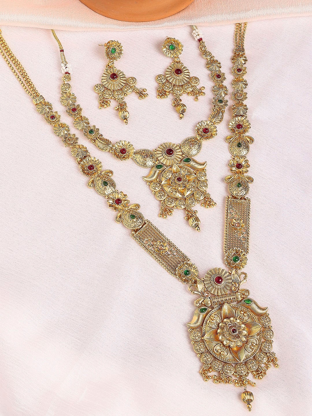 

OOMPH Stone-Studded Floral Jewellery Set, Gold