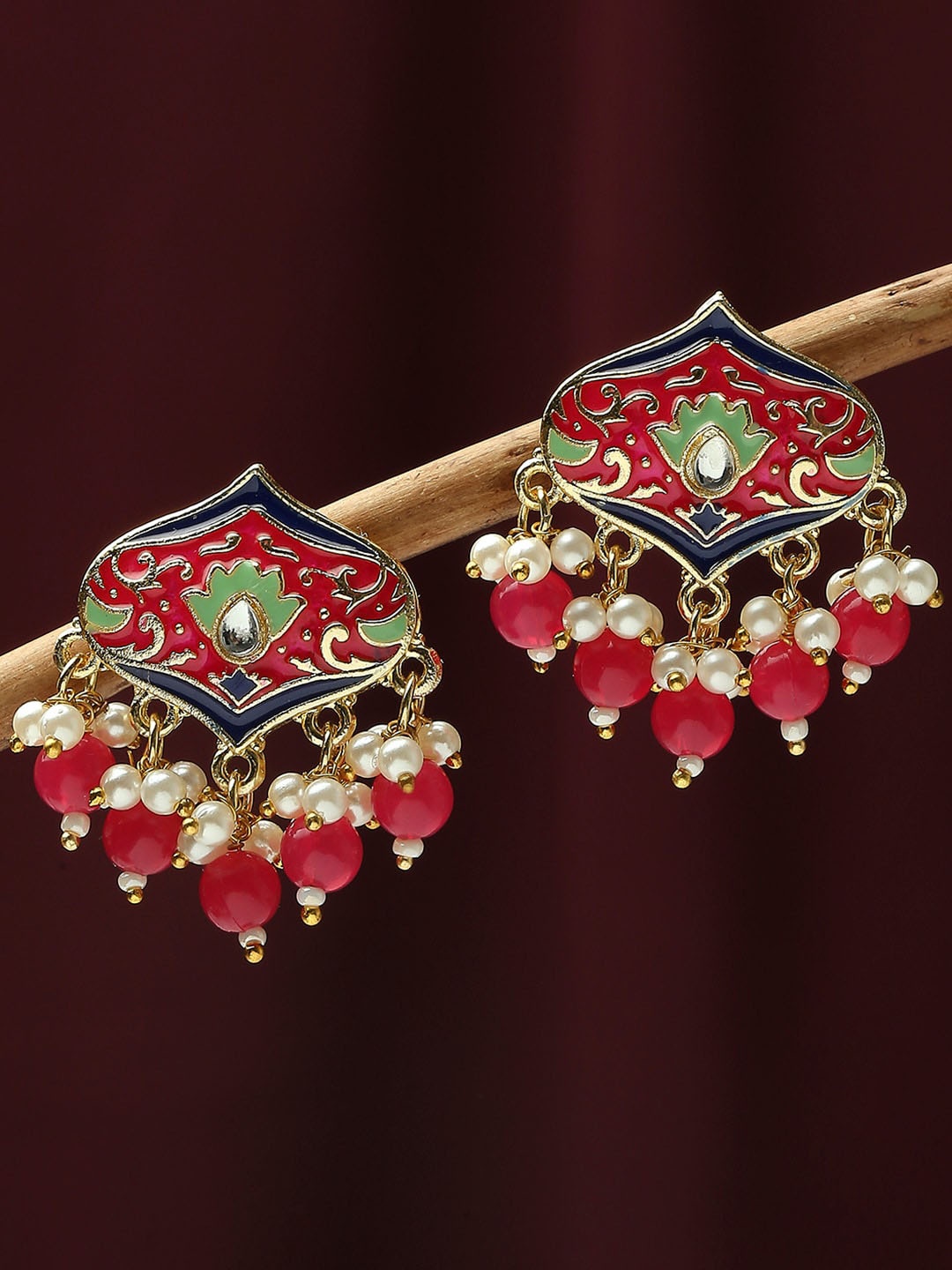 

OOMPH Gold-Plated Floral Kundan Studded Studs Earrings