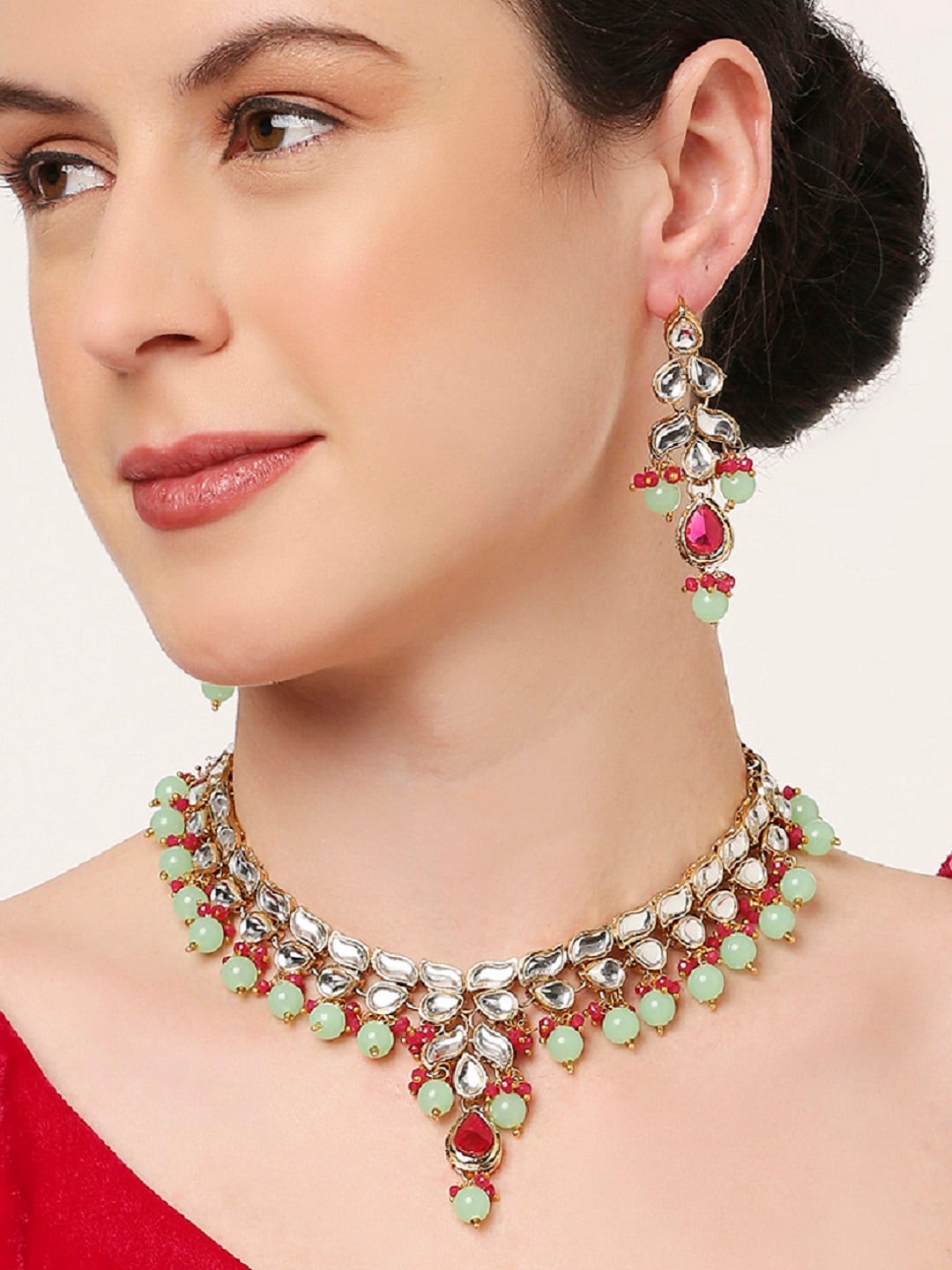 

OOMPH Gold-Plated Kundan-Studded & Beaded Jewellery Set