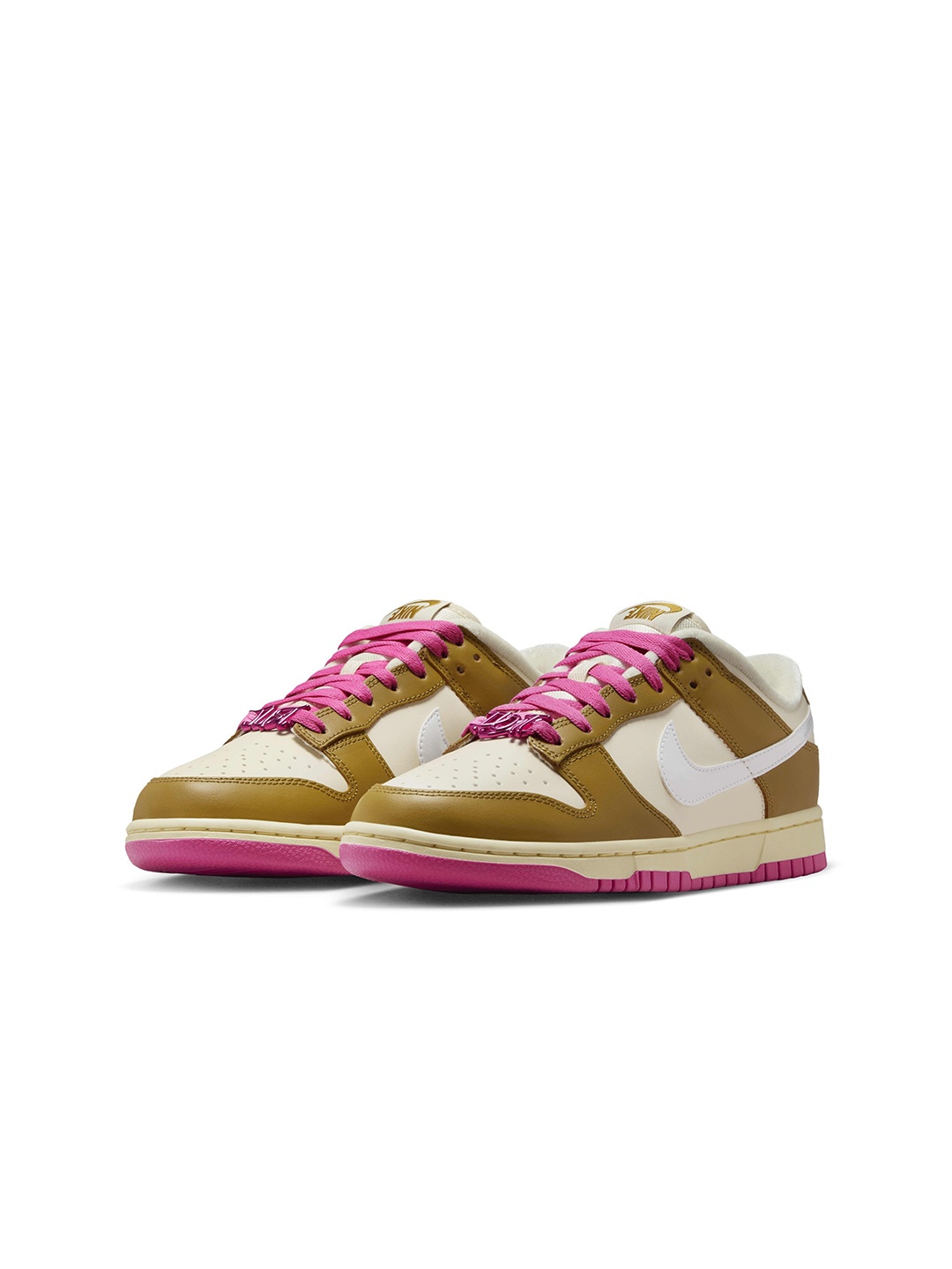 

Nike Women Dunk Low SE Sneakers, Brown