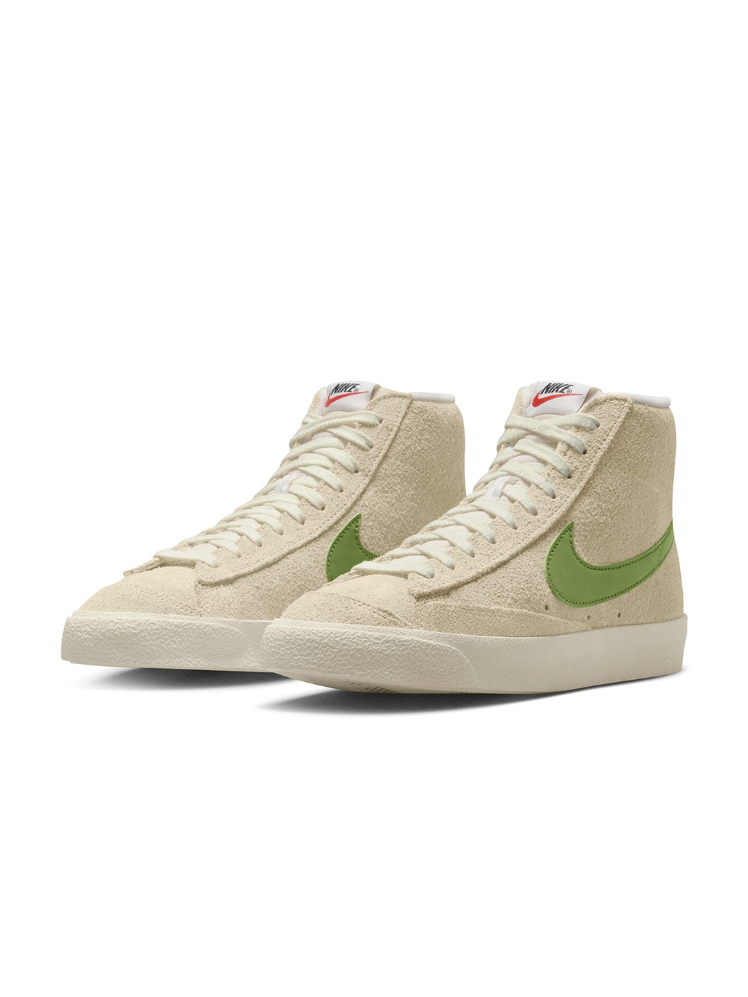 

Nike Women Blazer Mid '77 Vintage Sneakers, Off white