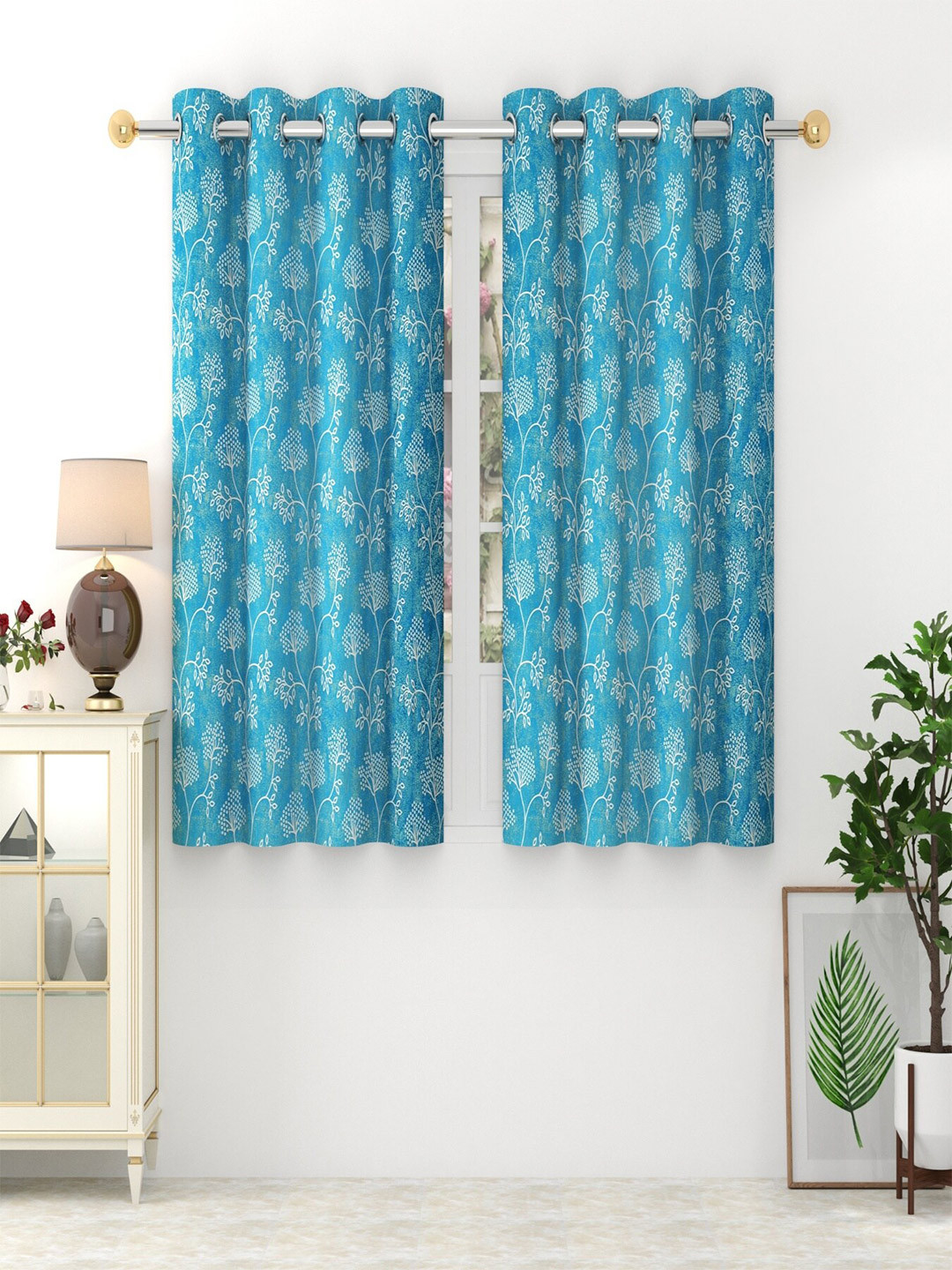 

Aura Blue & White 2 Pieces Floral Printed Window Curtain