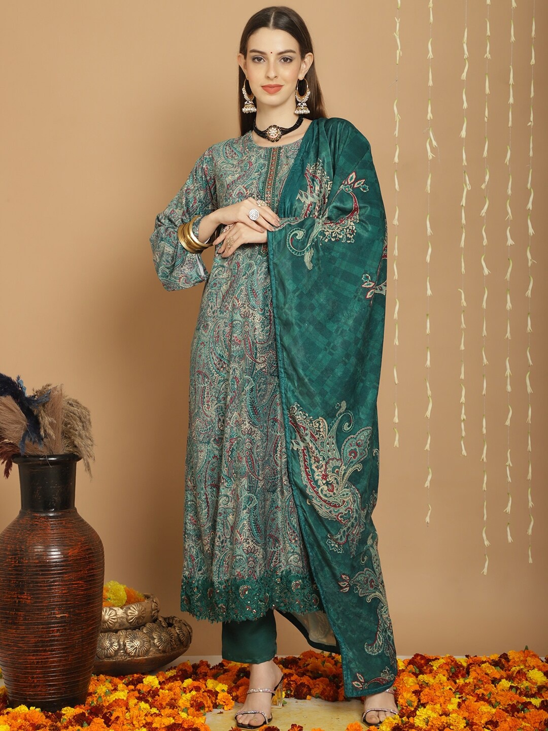 

Stylee LIFESTYLE Ethnic Motifs Printed Sequinned Velvet Unstitched Dress Material, Green