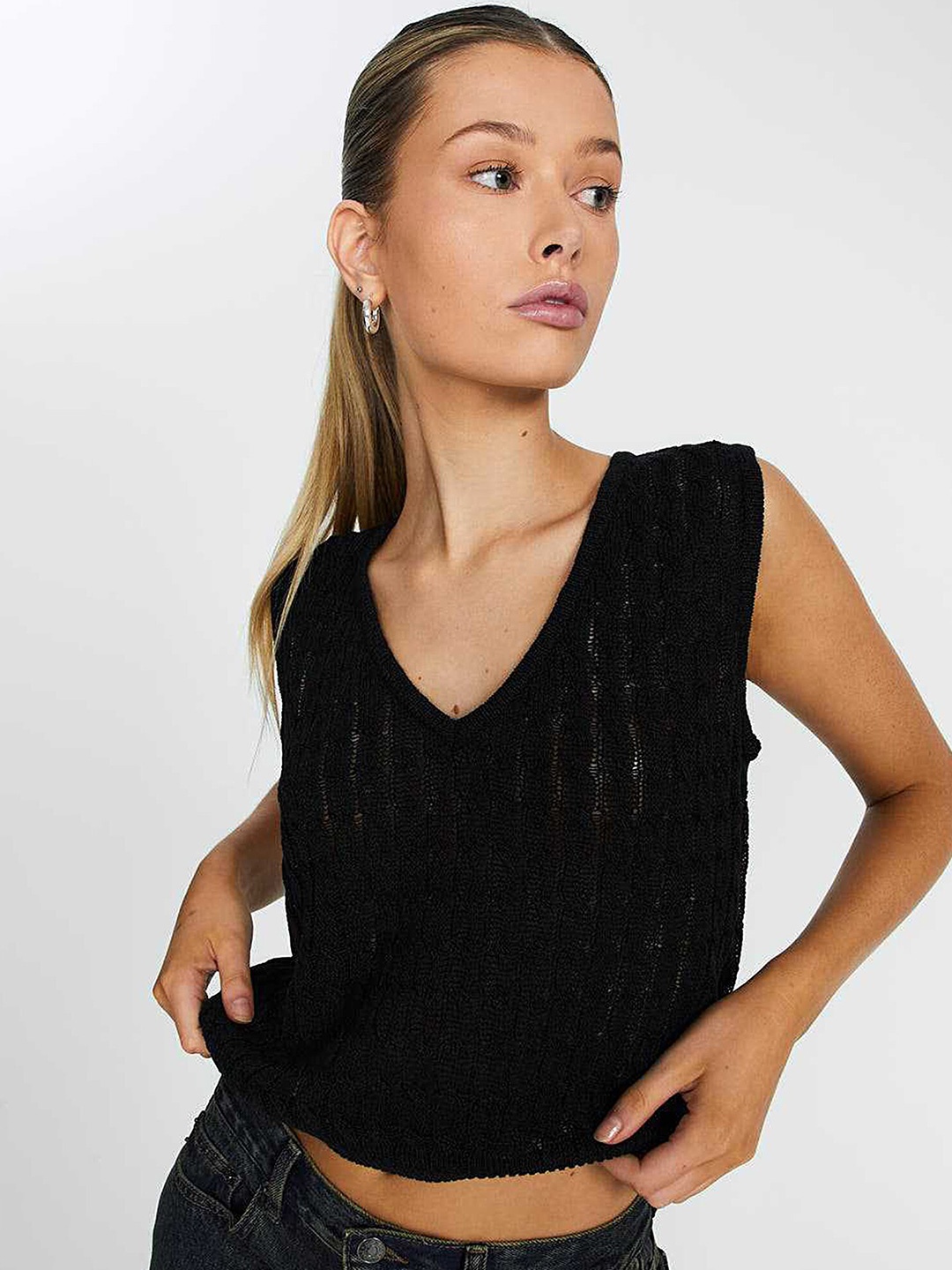 

LULU & SKY Embellished Sequin V-Neck Sleeveless Regular Top, Black