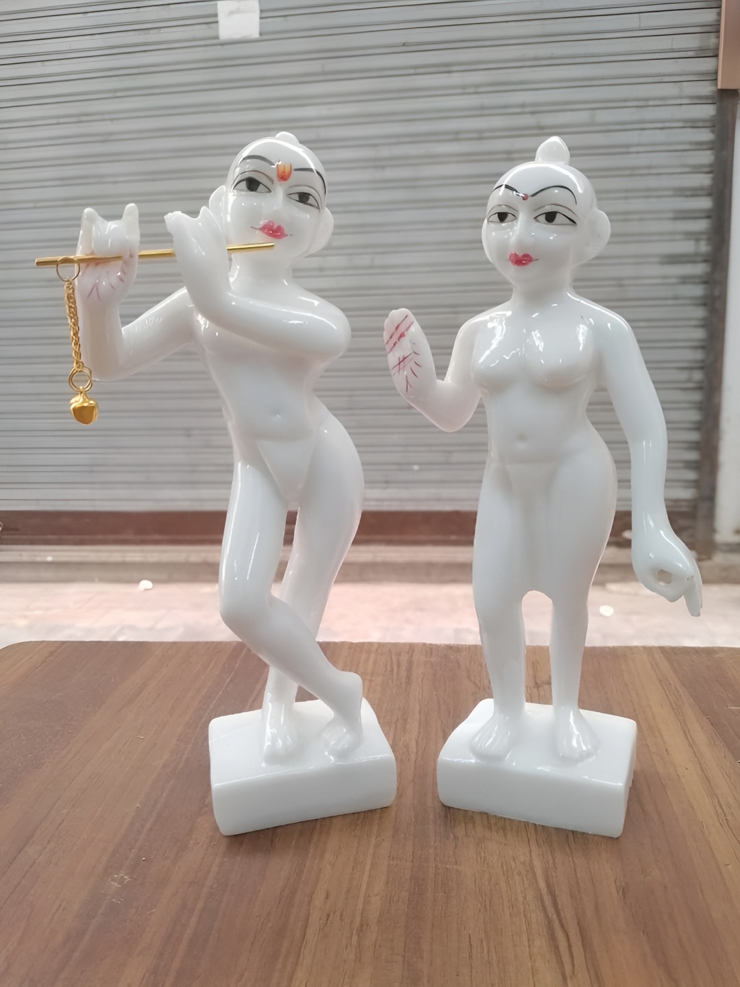 

VAMIKA HANDICRAFTS White Religious Iskon Radha Krishna Statue Religious Idol Showpiece