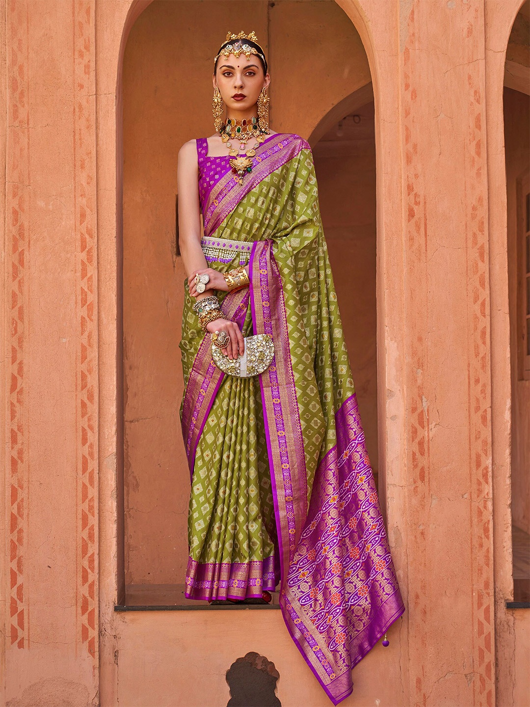 

elora Ethnic Motifs Woven Design Zari Silk Blend Patola Saree, Green