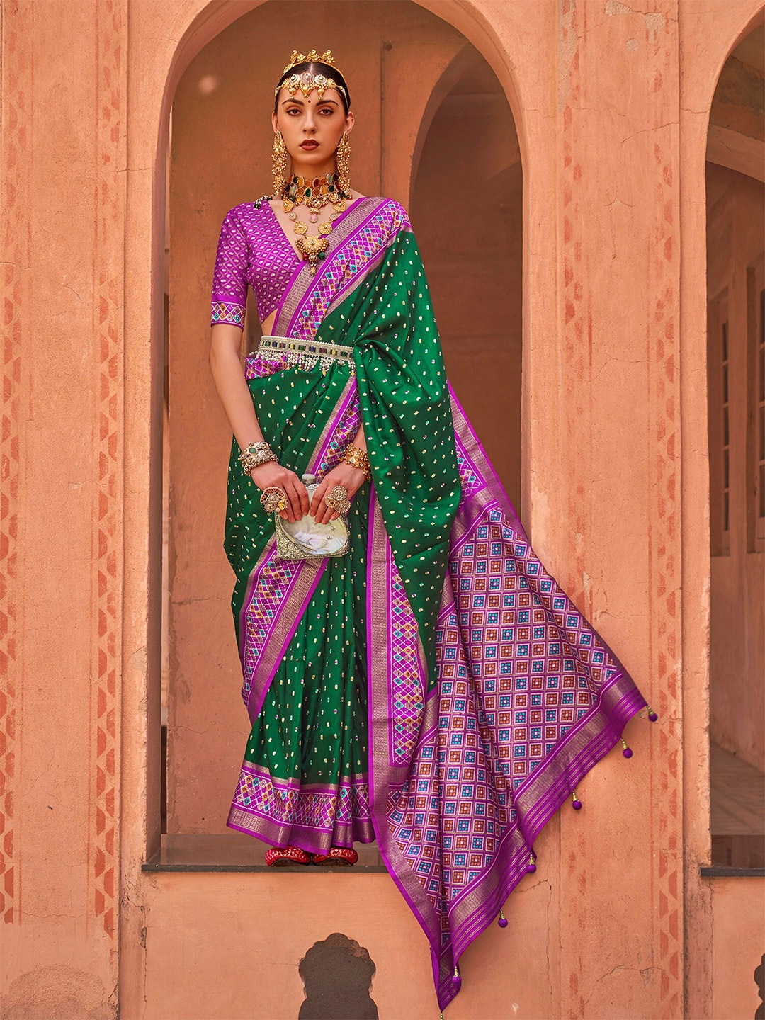 

elora Ethnic Motifs Woven Design Zari Silk Blend Patola Saree, Green