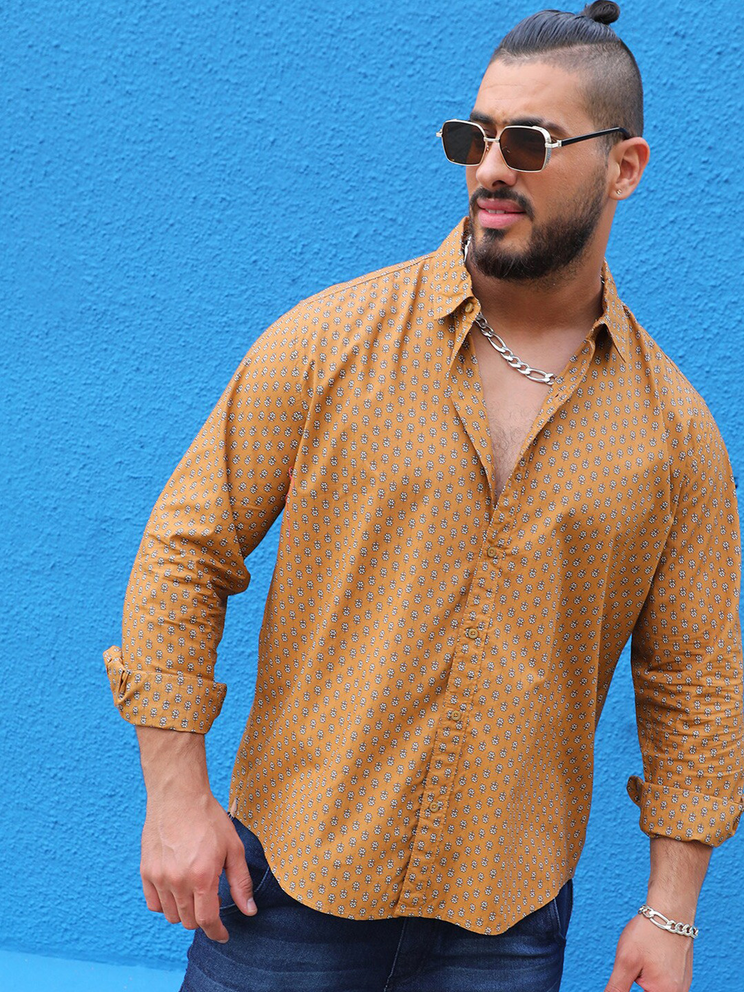 

Instafab Plus Classic Floral Printed Cotton Casual Shirt, Tan