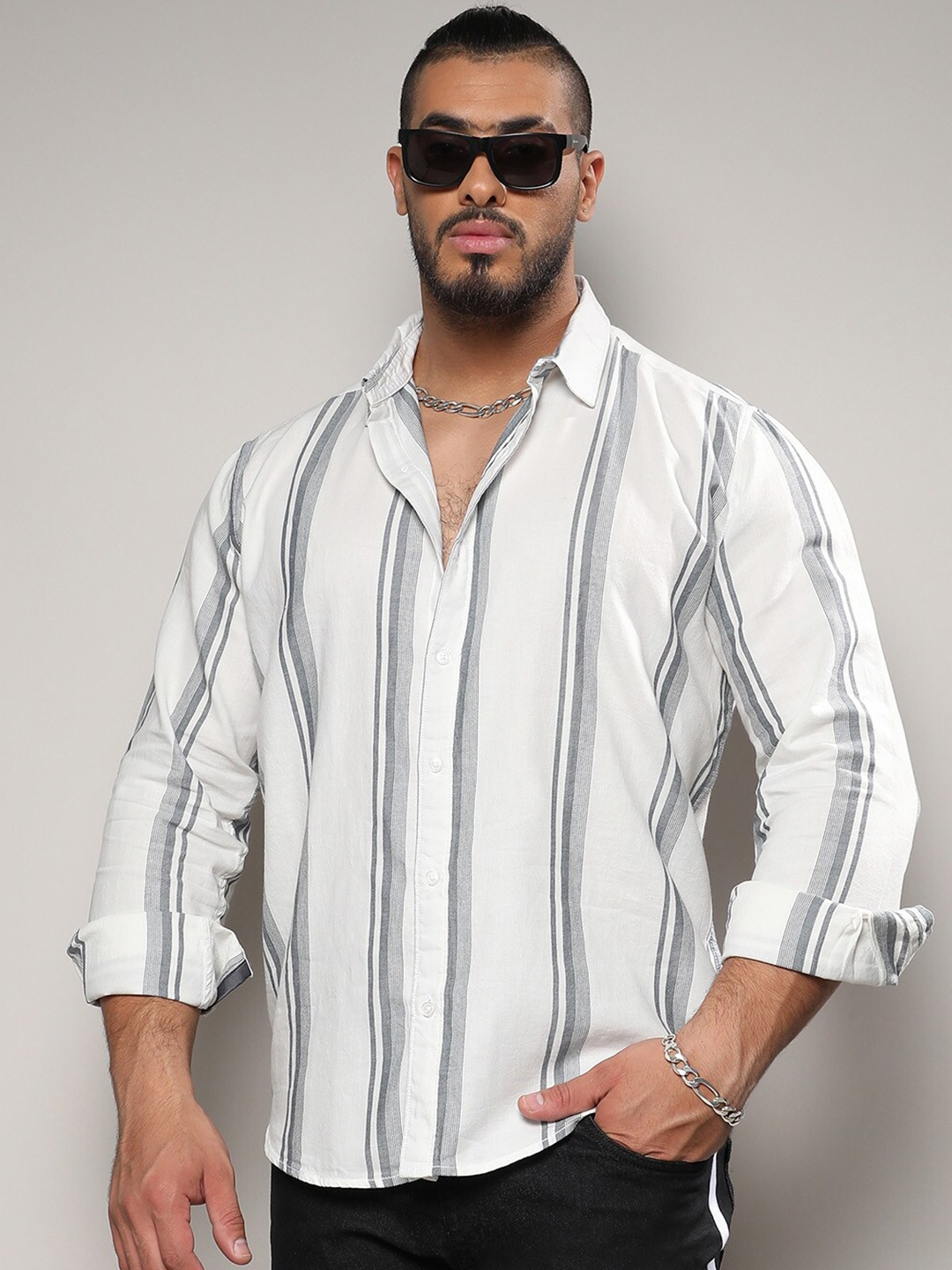 

Instafab Plus Classic Vertical Striped Spread Collar Cotton Casual Shirt, White