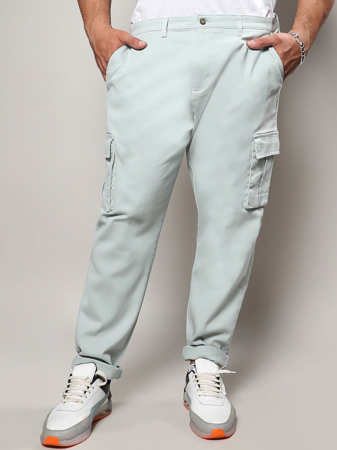 

Instafab Plus Plus Size Men Mid-Rise Relaxed Fit Easy Wash Cotton Cargo Trousers, Sea green
