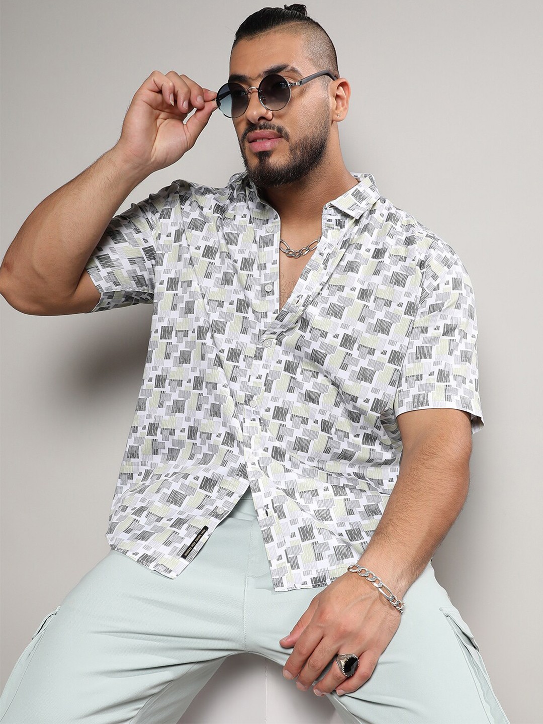 

Instafab Plus Size Classic Geometric Printed Short Sleeves Cotton Casual Shirt, Beige