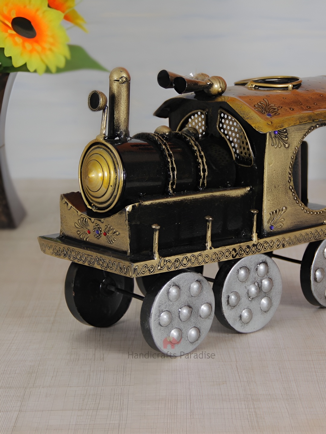 

HANDICRAFTS PARADISE Gold Toned Curio Metal Vintage Engine Showpiece