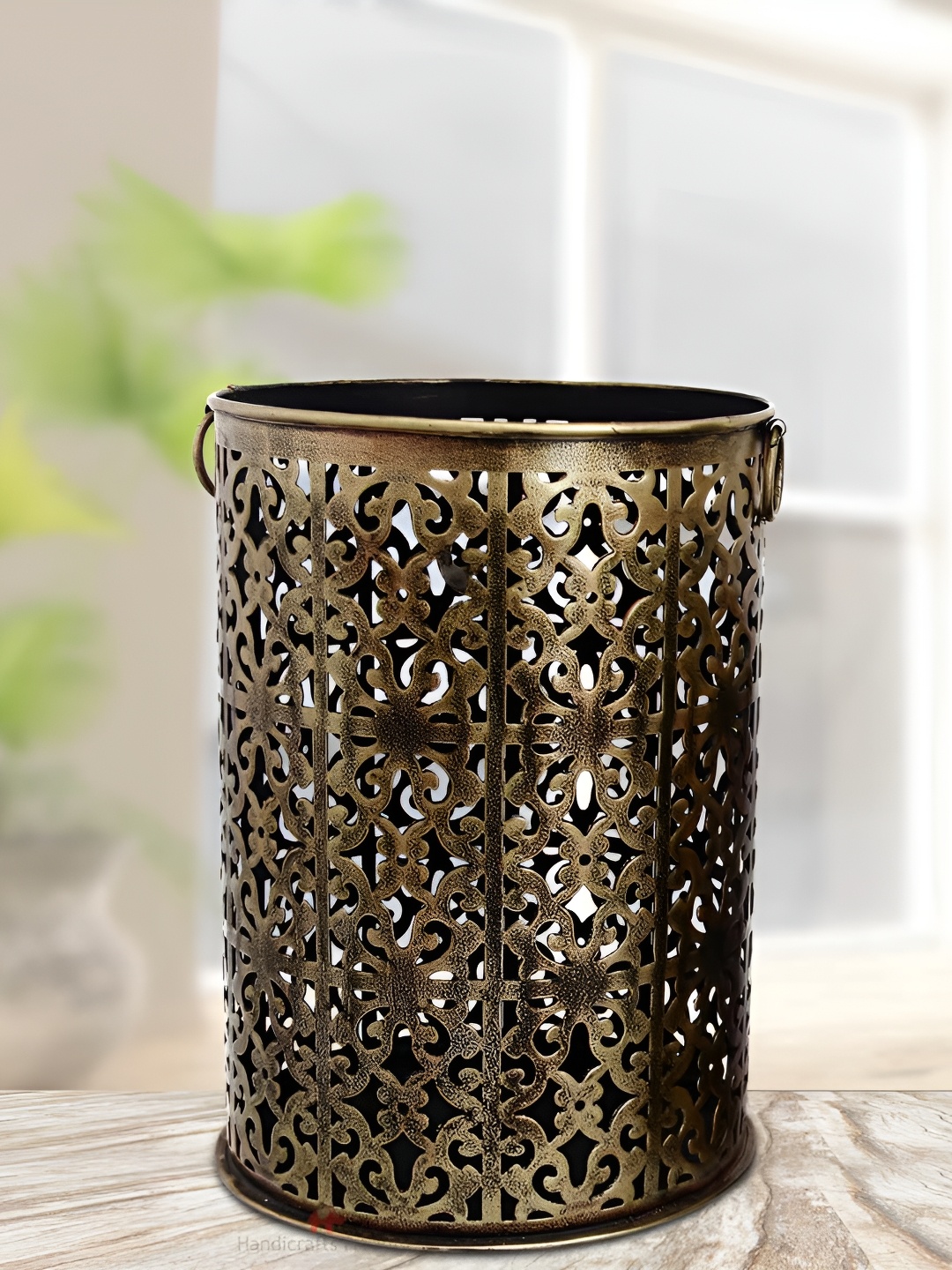 

HANDICRAFTS PARADISE Bronze Textured Medium Container Showpiece