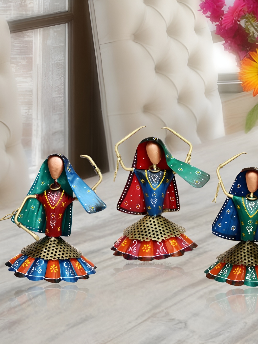 

HANDICRAFTS PARADISE Red & Green 3 Pieces Tribal Dancing Ladies Showpieces
