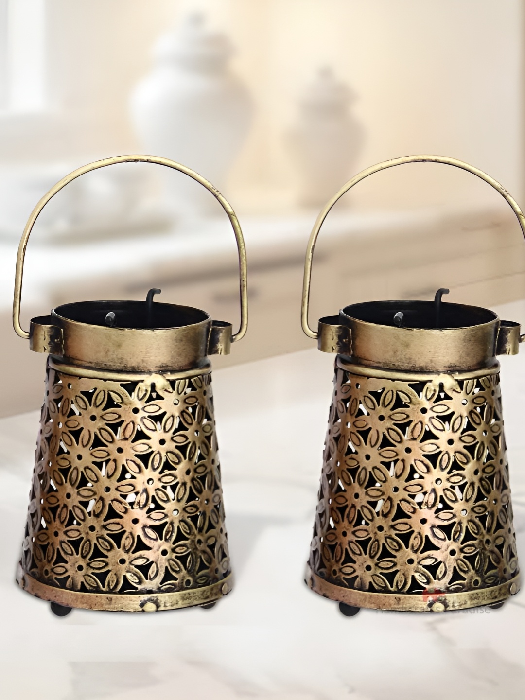 

HANDICRAFTS PARADISE Brown 2 Pcs Antique Cut Work Lantern Tea Light with Handle Showpieces