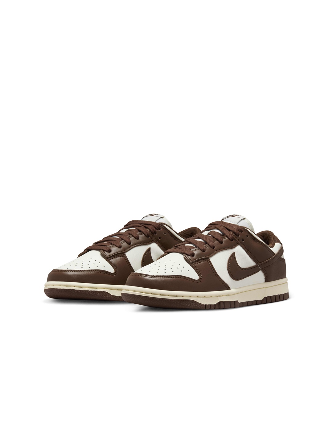 

Nike Women Dunk Low Lace-Up Sneaker, White