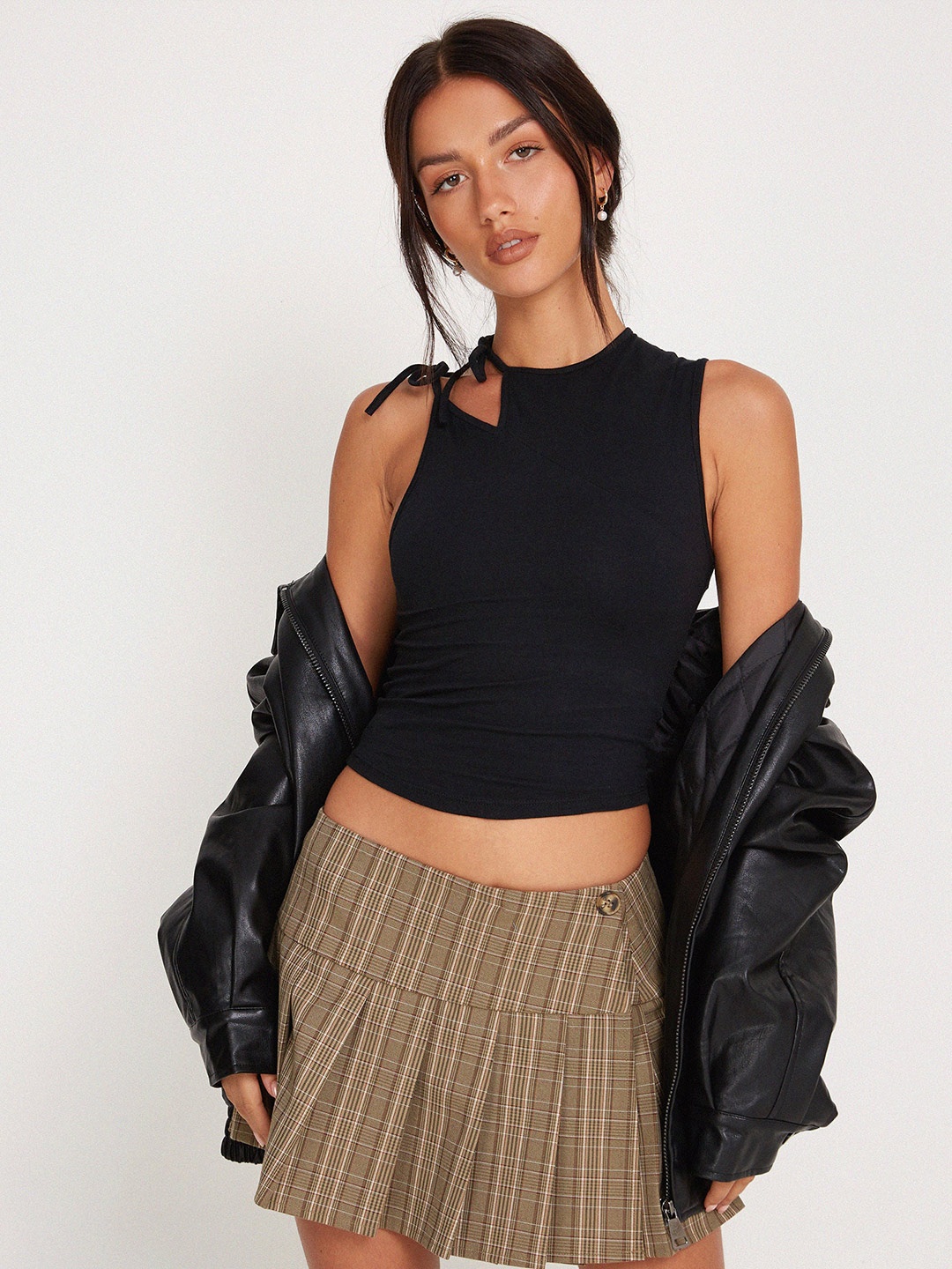 

Dracht Sleeveless Cotton Crop Top, Black