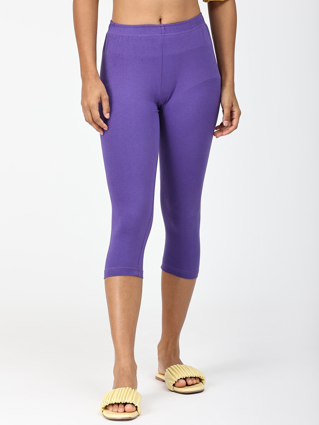 

Robinbosky Stretchable Capri Length Leggings, Purple