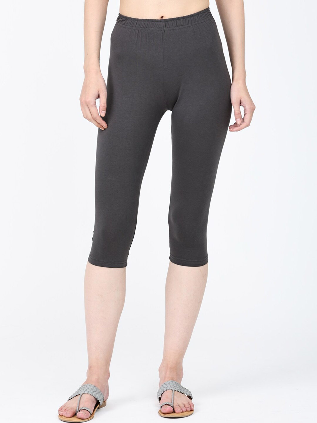 

Robinbosky Stretchable Capri Leggings, Grey