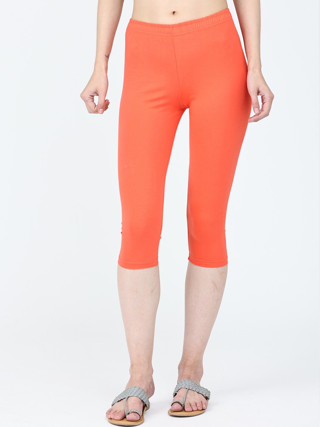 

Robinbosky Stretchable Three-Fourth Length Leggings, Orange