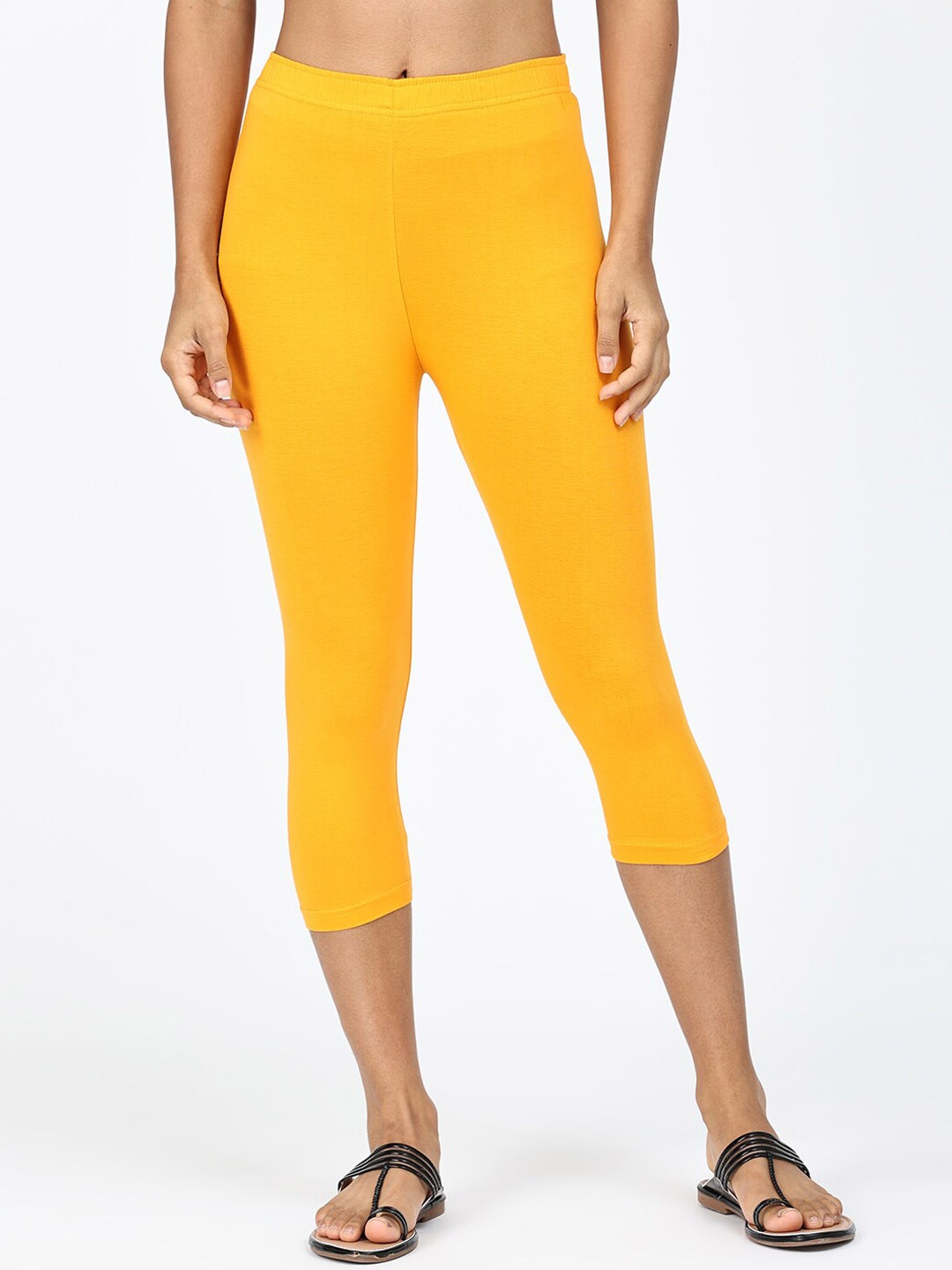 

Robinbosky Stretchable Capri Length Leggings, Yellow