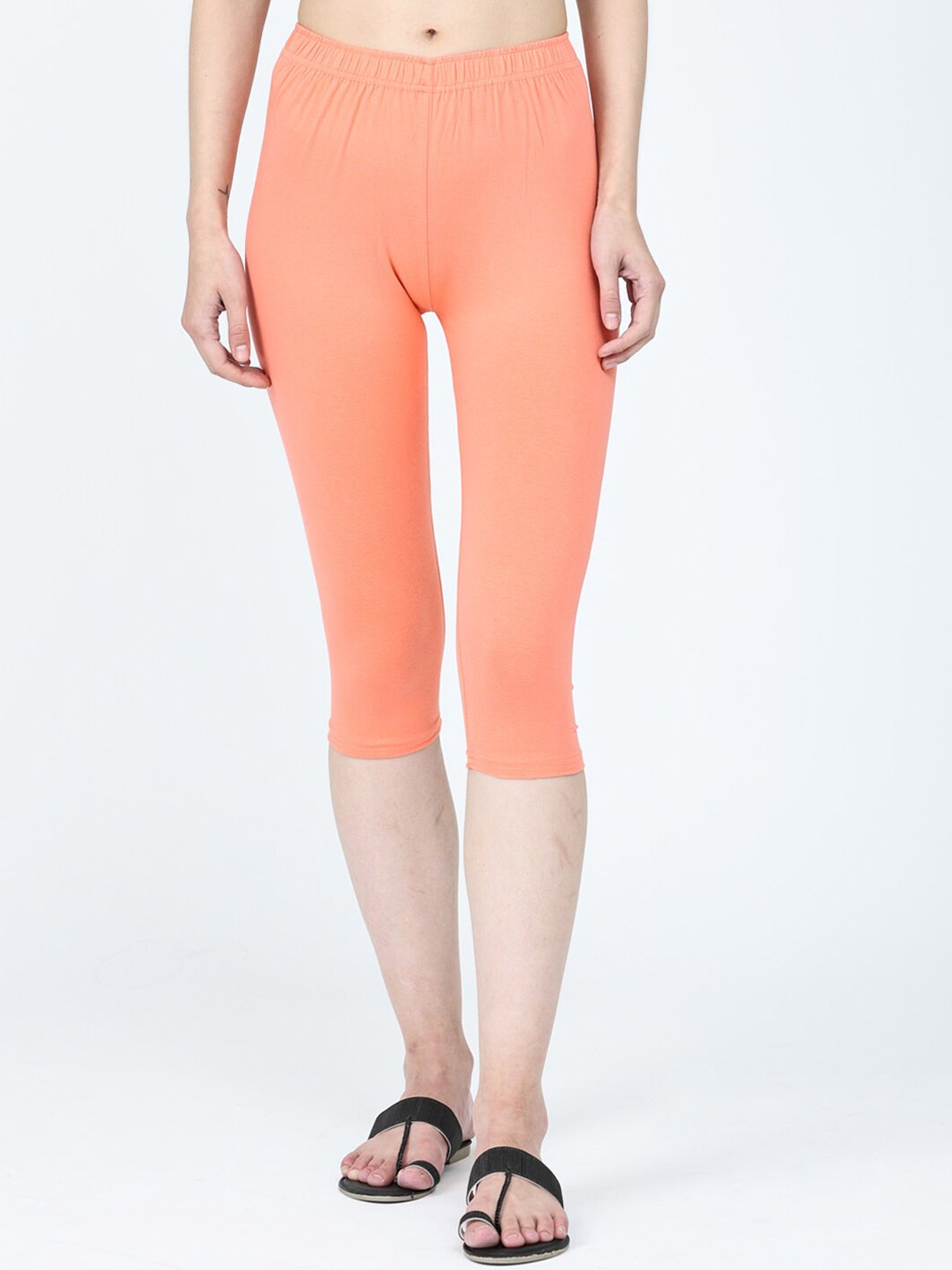 

Robinbosky Stretchable Three-Fourth Length Leggings, Peach