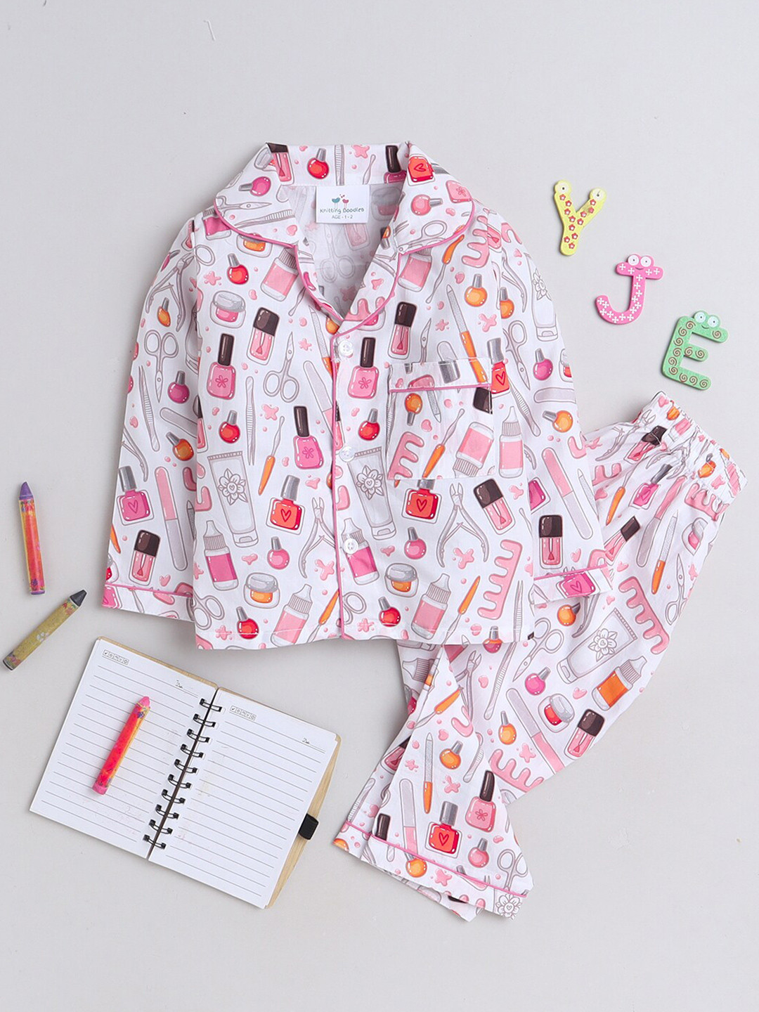

Knitting Doodles Girls Graphic Printed Lapel Collar Night Suits, White