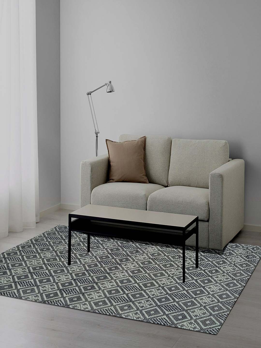 

MRIC White Geometric Handmade Woollen Carpet